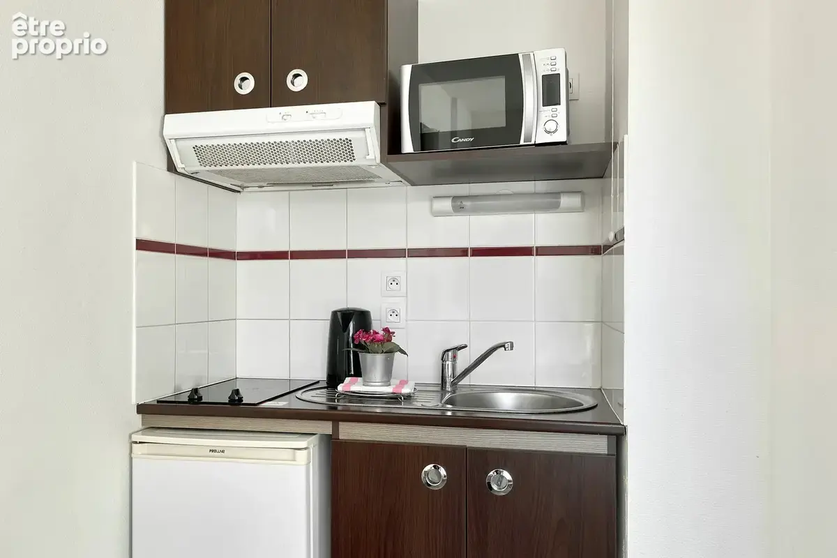 INVESTISSEMENT LOCATIF  ST CYR L'ÉCOLE  Résidence Affaires Zenitude Versailles Saint-Cyr-l'École  8.44 % de rentabilité - photo 5