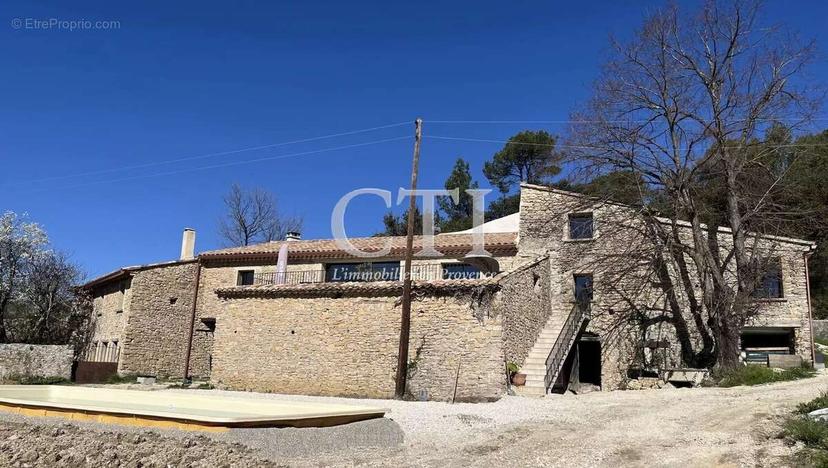 Maison à VAISON-LA-ROMAINE