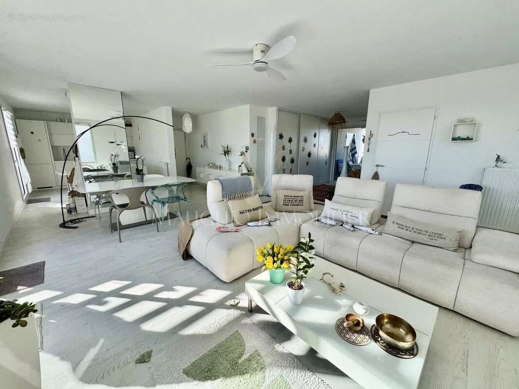 Appartement à MAUGUIO