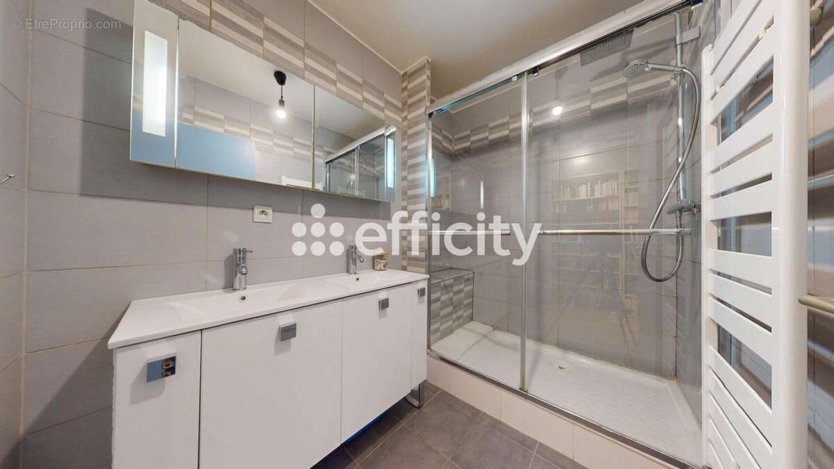 Appartement à LYON-3E