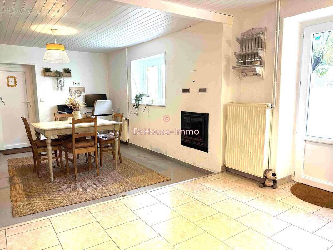 Maison à CHAILLE-LES-MARAIS