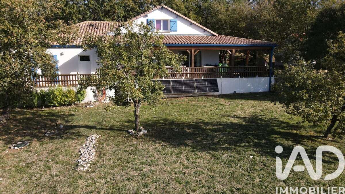Maison 136 m² à Belmont-Sainte-Foi  - photo 3