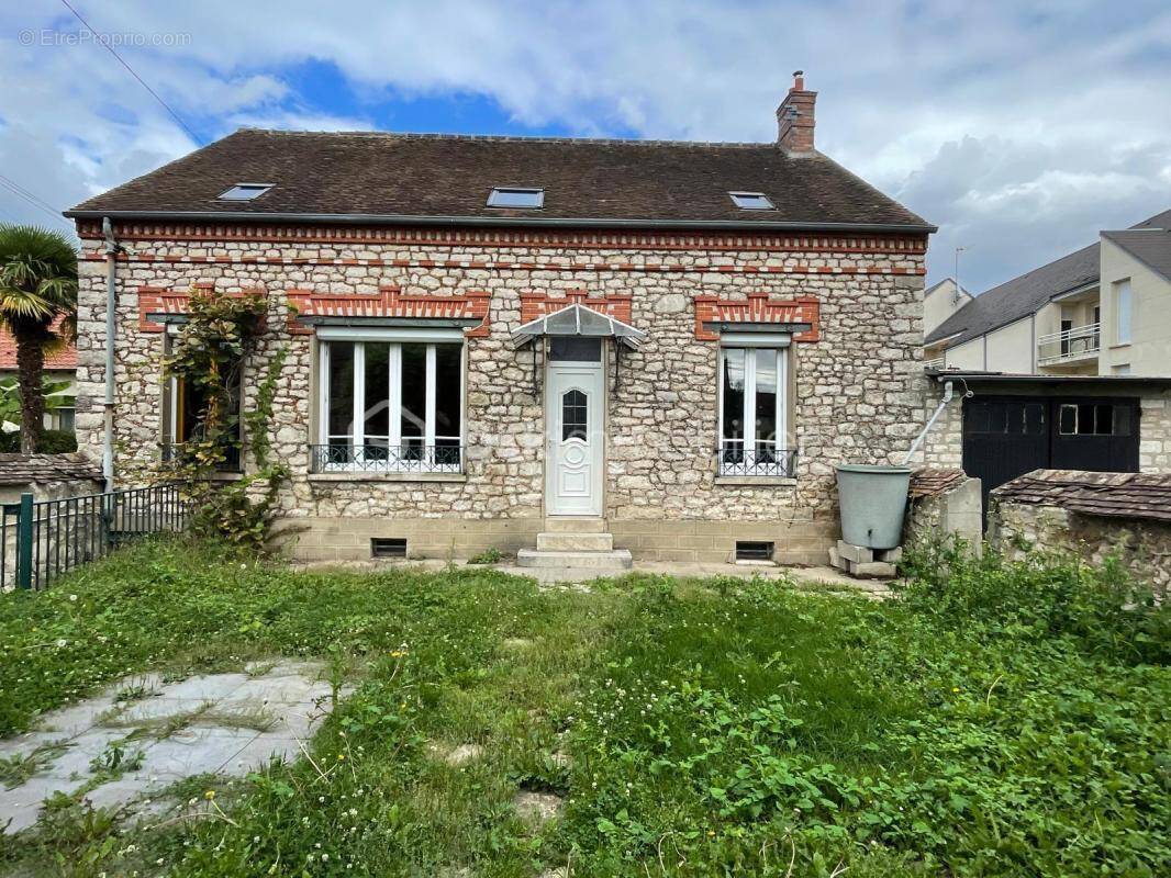 Maison à NEMOURS