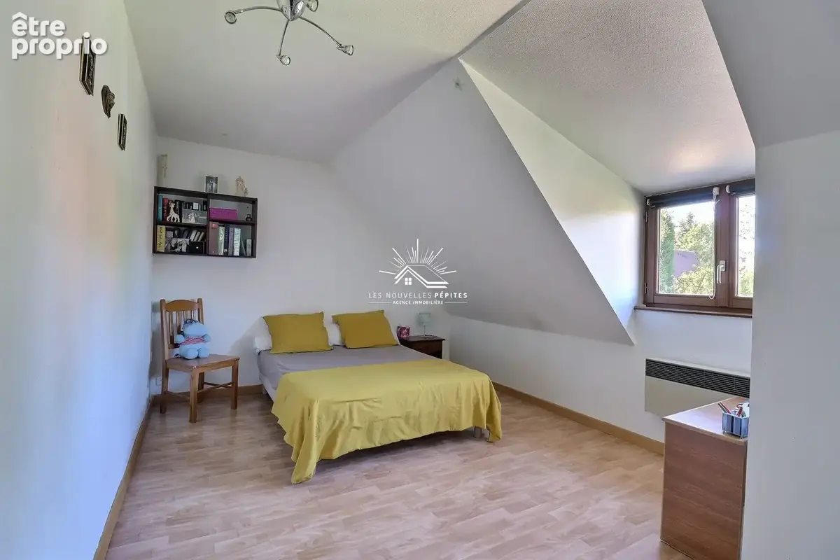 Maison 7 pièces 192 m² à vendre à Avelin (59710) - photo 4