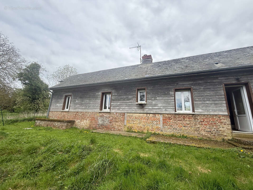 Maison à LAFRESGUIMONT-SAINT-MARTIN