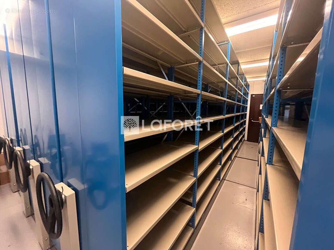 Commerce à IZERNORE