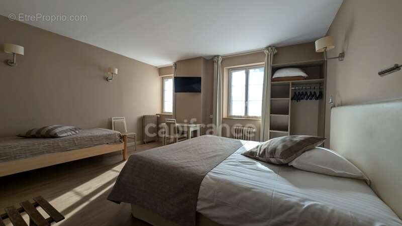 Commerce à SAINTE-GAUBURGE-SAINTE-COLOMBE