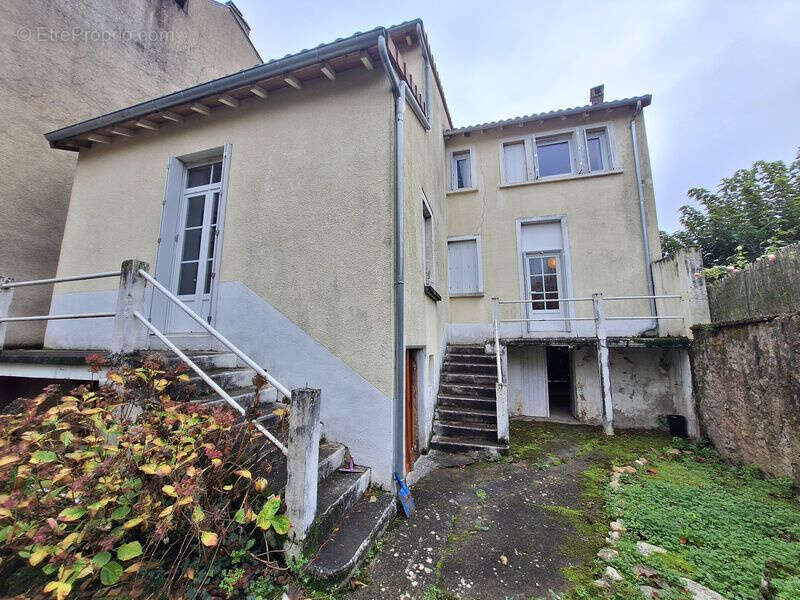 Maison à SAINT-CERE