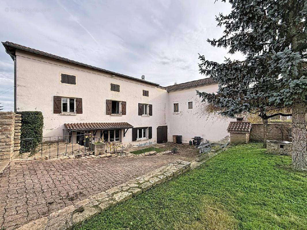 Maison à SAINT-ALBAIN