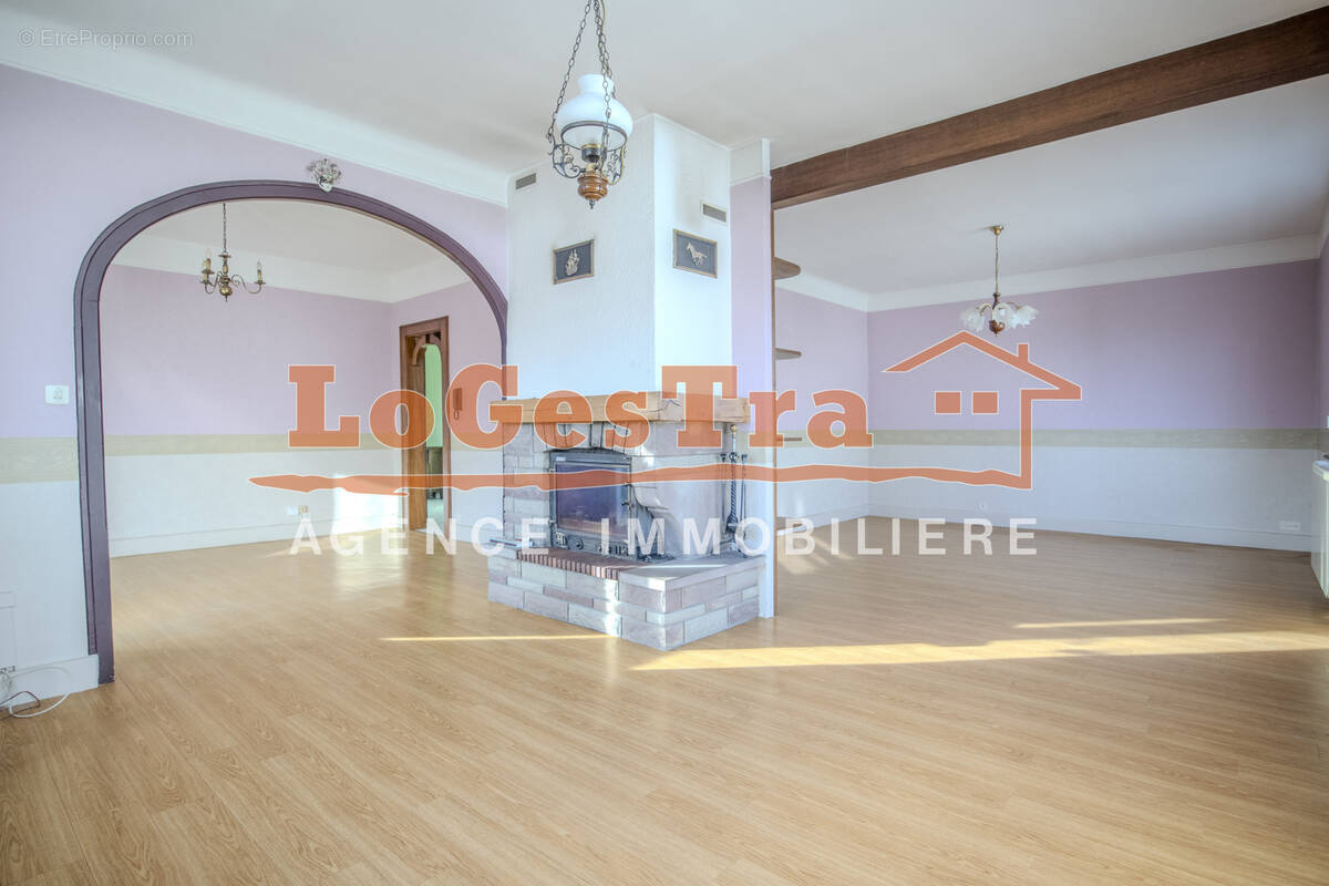 Maison à VITTEL