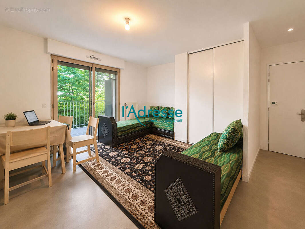 Appartement à NANTERRE