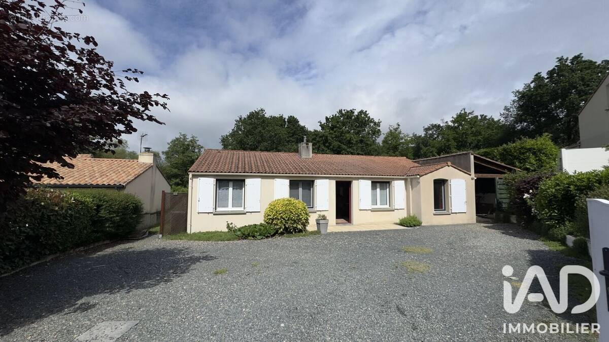 Photo 1 - Maison à BOUAYE
