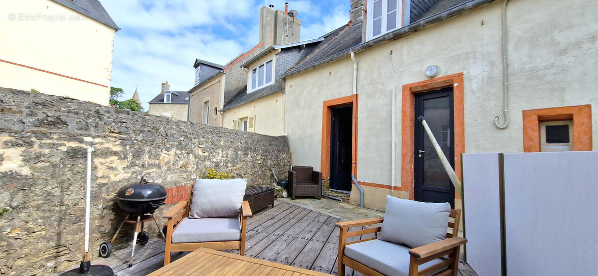 Maison à GRANDCAMP-MAISY