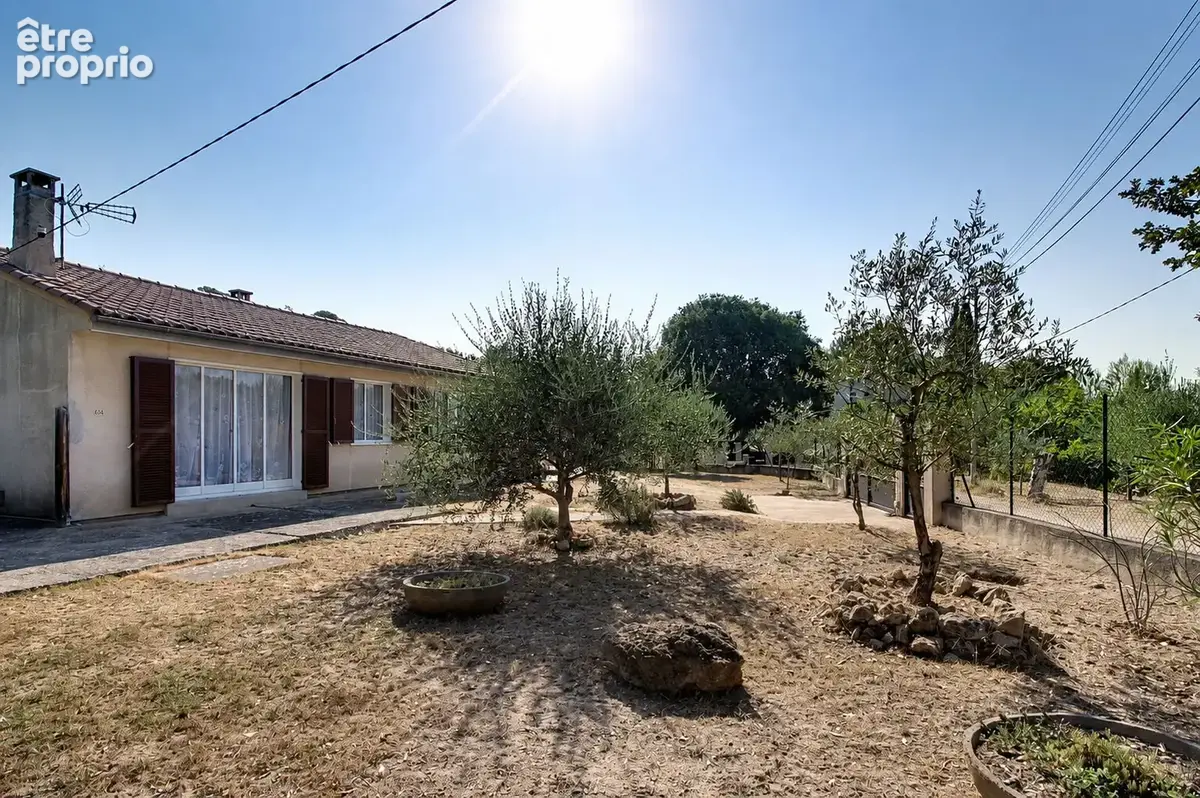 Maison à SAINT-ANTONIN-DU-VAR