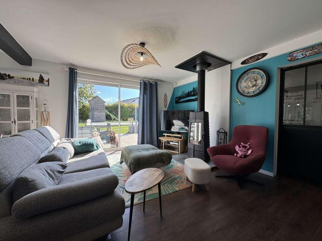 Maison à FONTAINE-BELLENGER