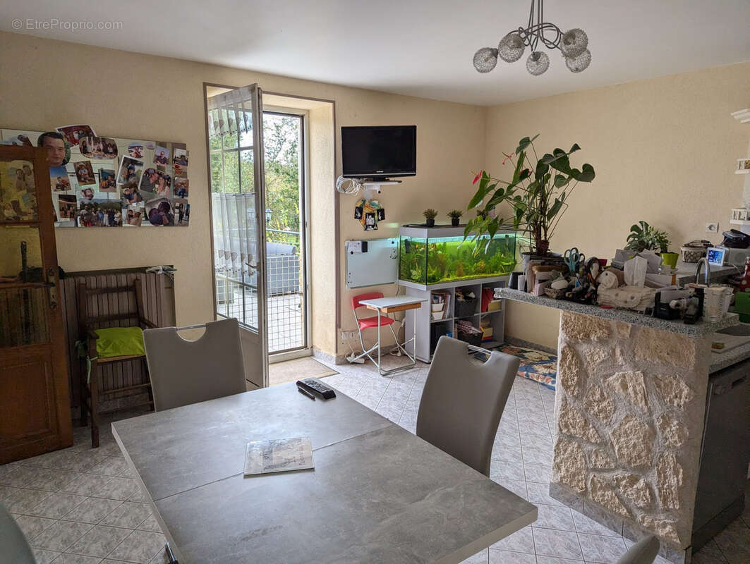 Maison à CHASSIGNOLLES