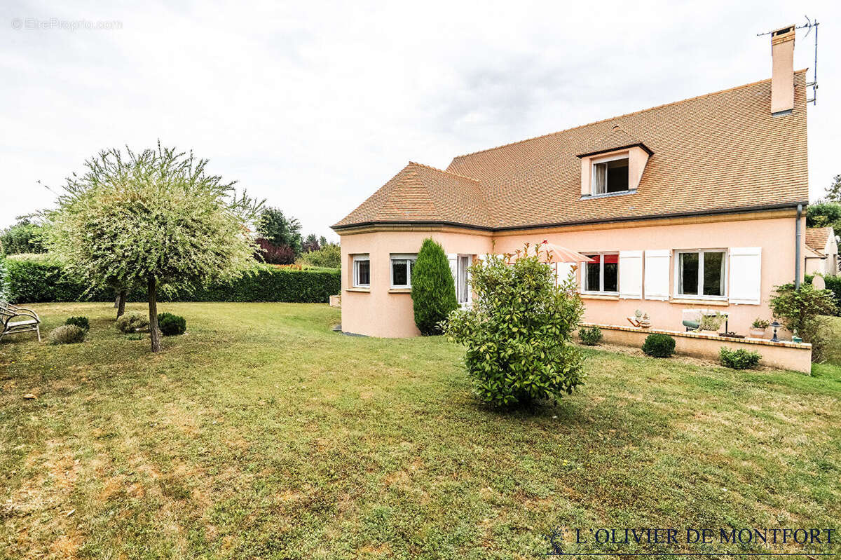 Maison à MONTFORT-L'AMAURY