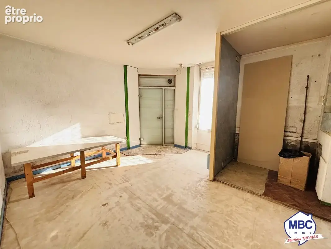 Local commercial 90 m² - photo 5
