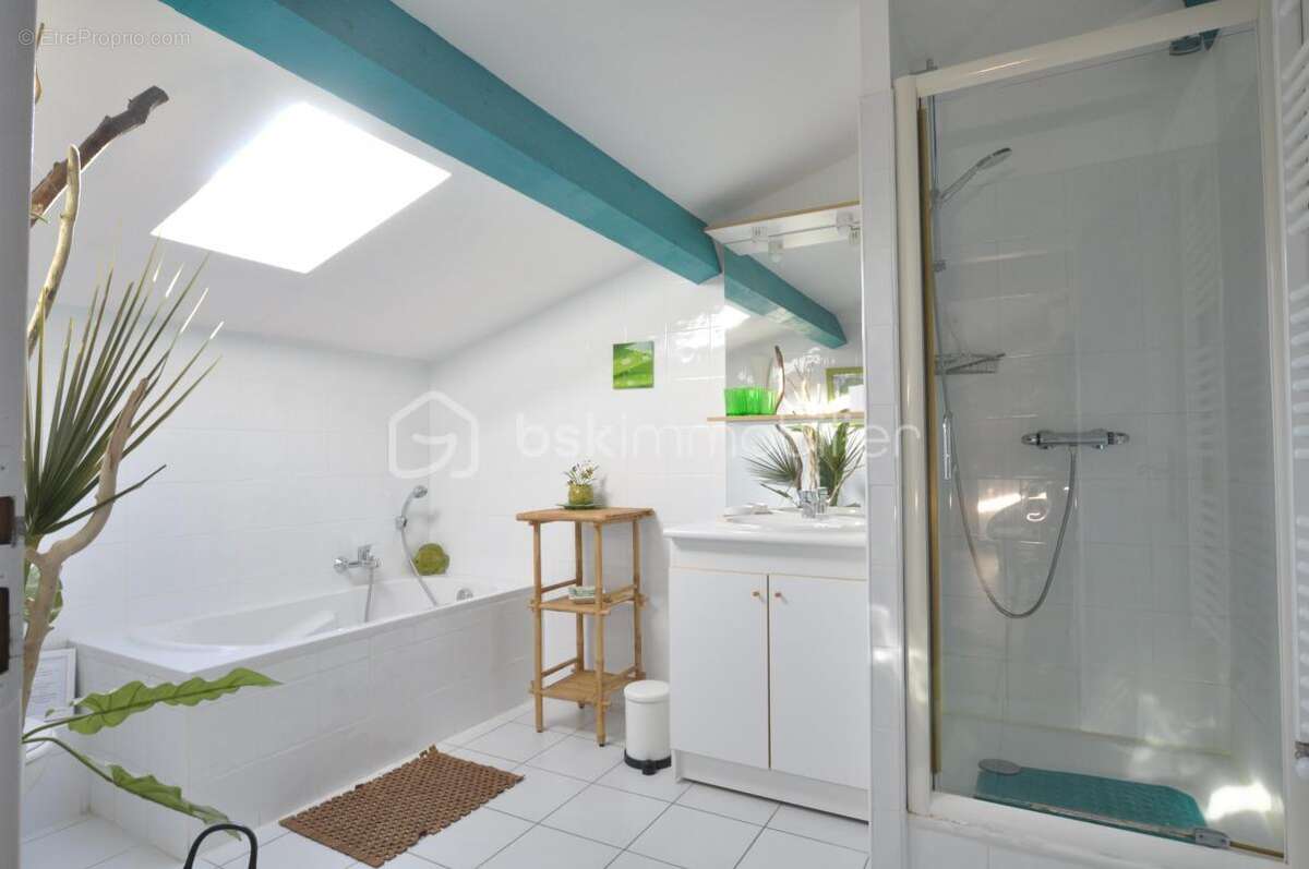 Maison à VERS-PONT-DU-GARD