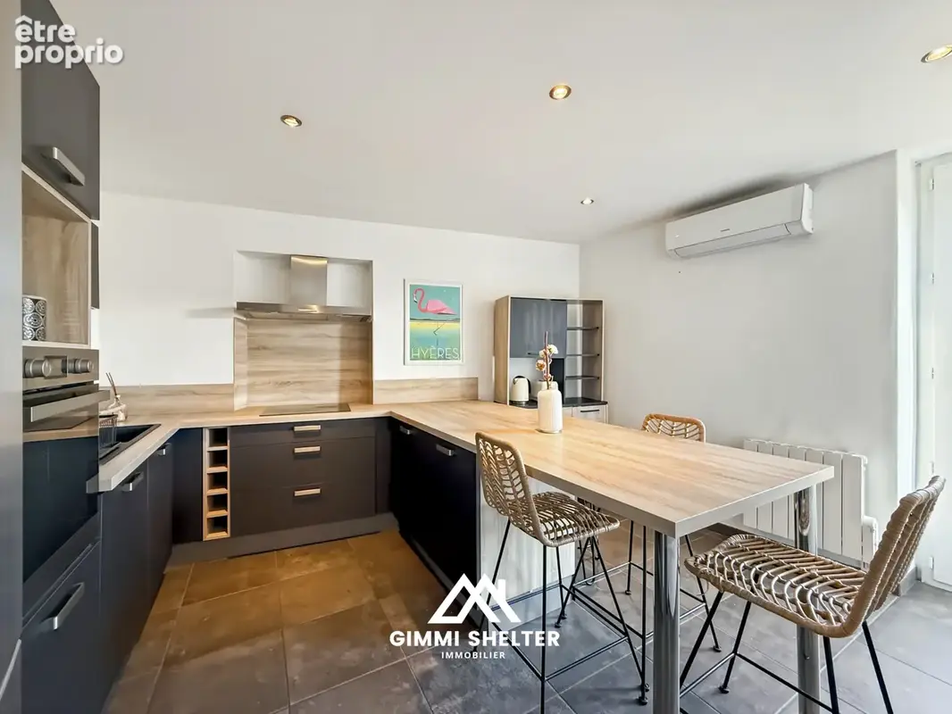 Ceyrat bourg, maison de village 82 m2, 2 chambres, balcon, PAC réversible - photo 5