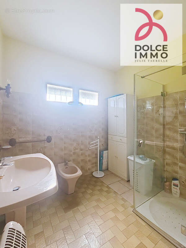 Maison à BLANQUEFORT