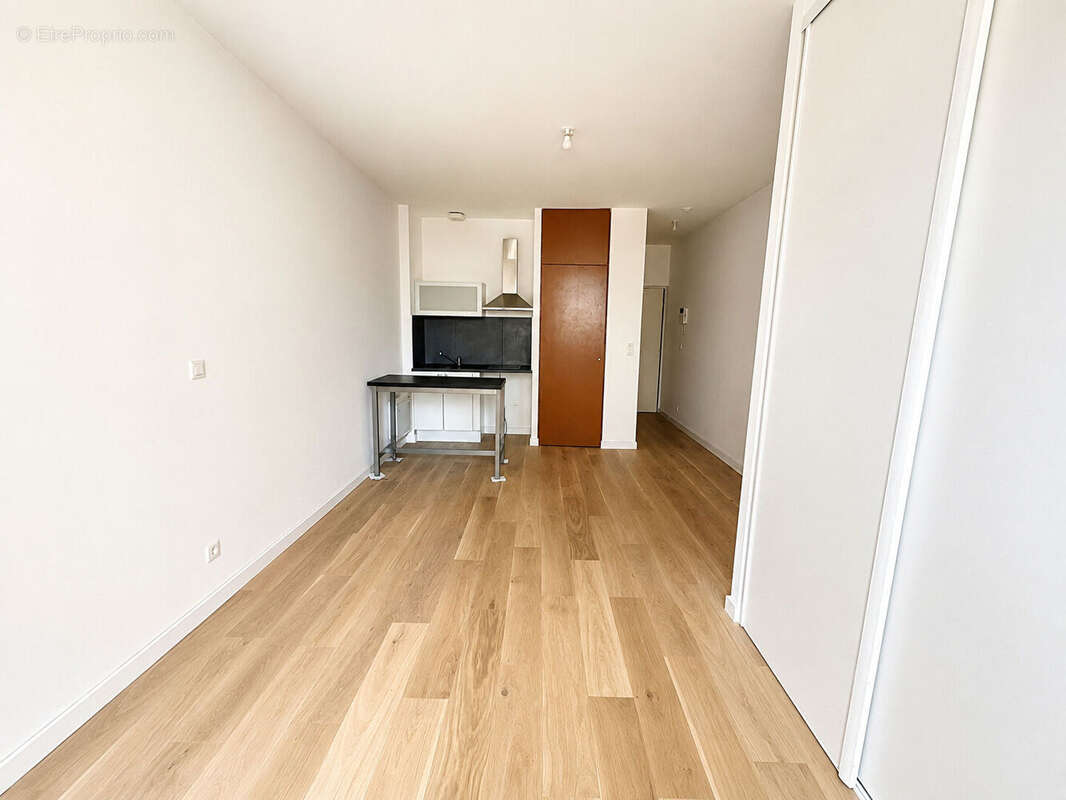 Bordeaux Saint-Jean - Appartement  T1 de 28 m² - photo 4