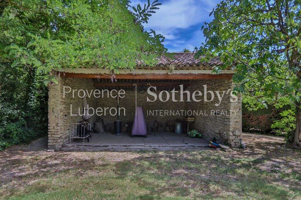 Maison à SAUMANE-DE-VAUCLUSE