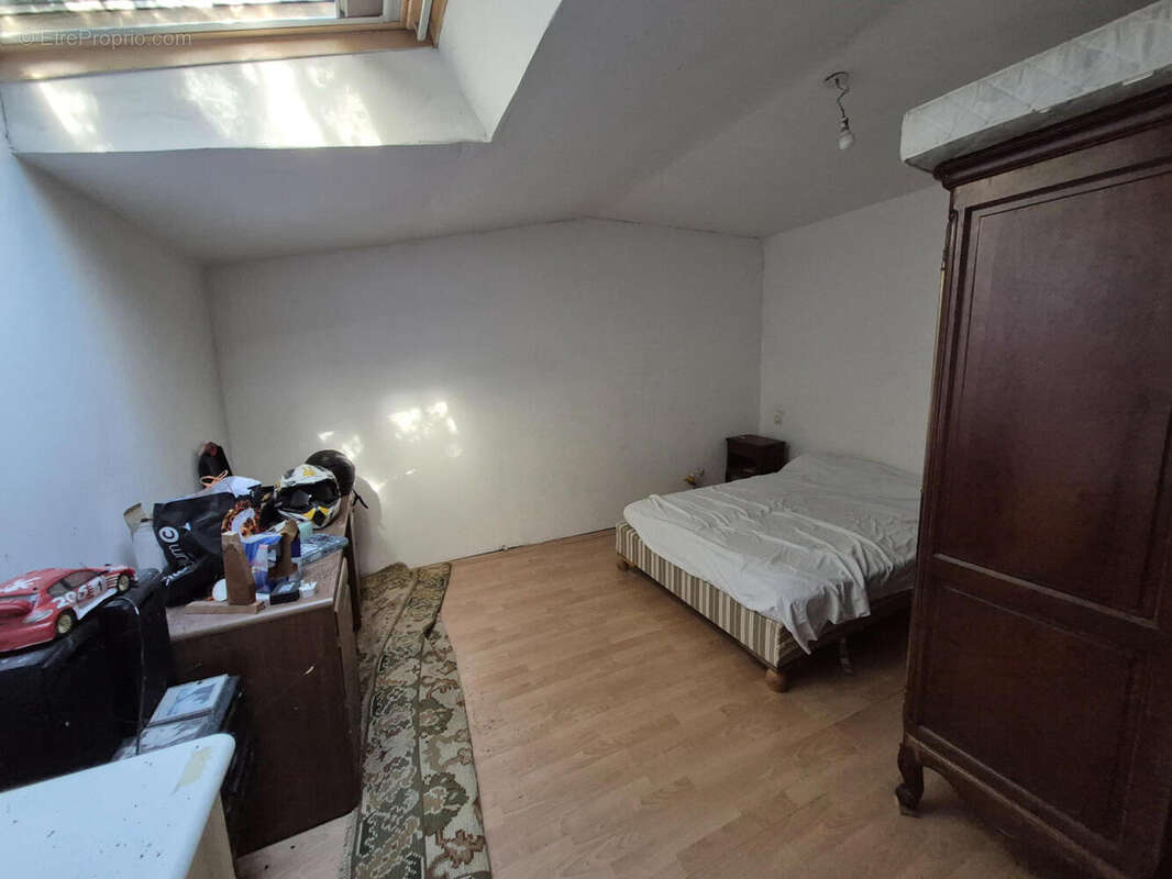 20251007_153349 - Maison à SAINT-MARTIAL-DE-VALETTE