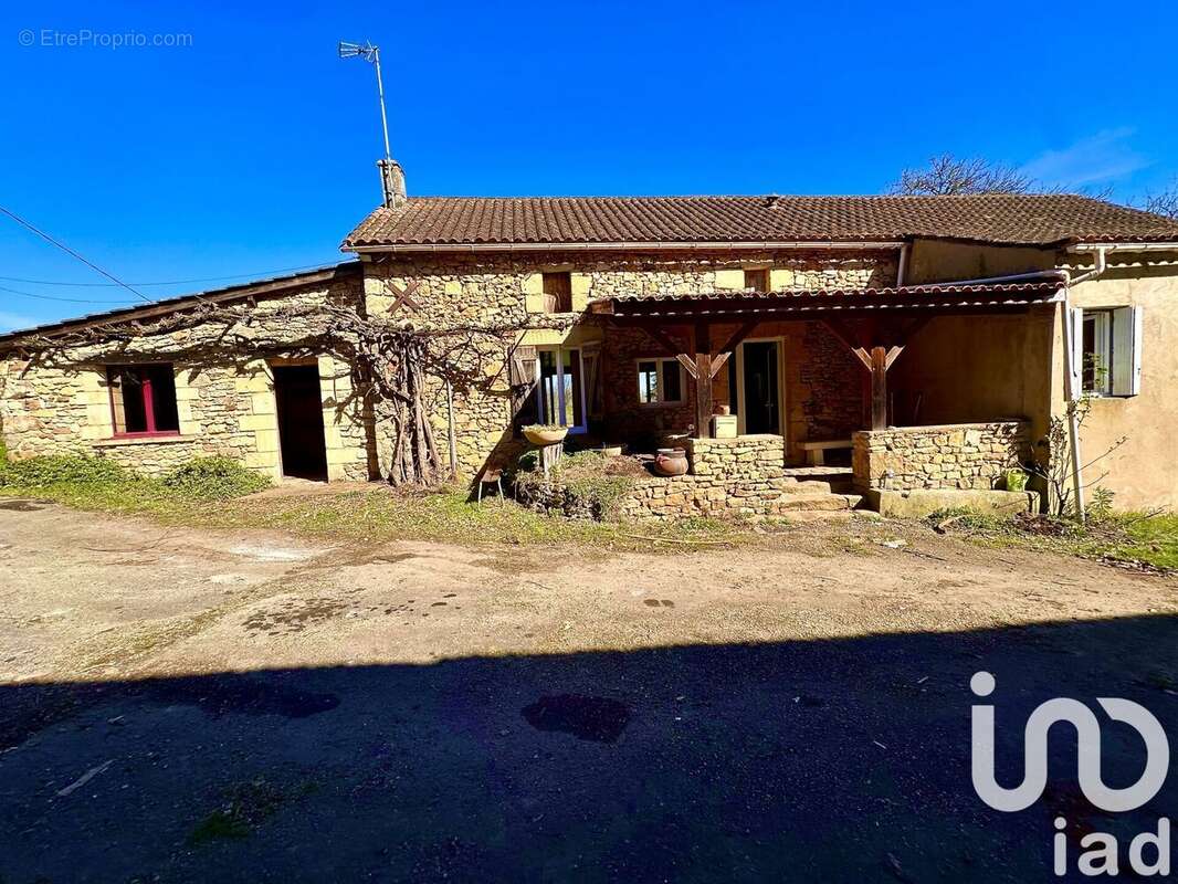 Photo 3 - Maison à SALLES-DE-BELVES