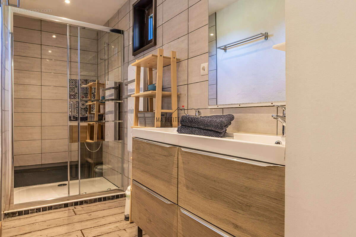 Maison à CHATEAUNEUF-LES-MARTIGUES