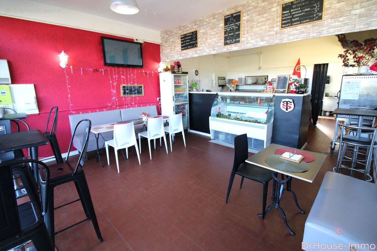 Commerce à VILLENEUVE-TOLOSANE