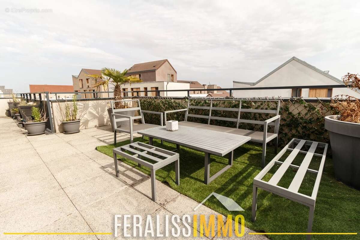 Appartement à JOUY-LE-MOUTIER