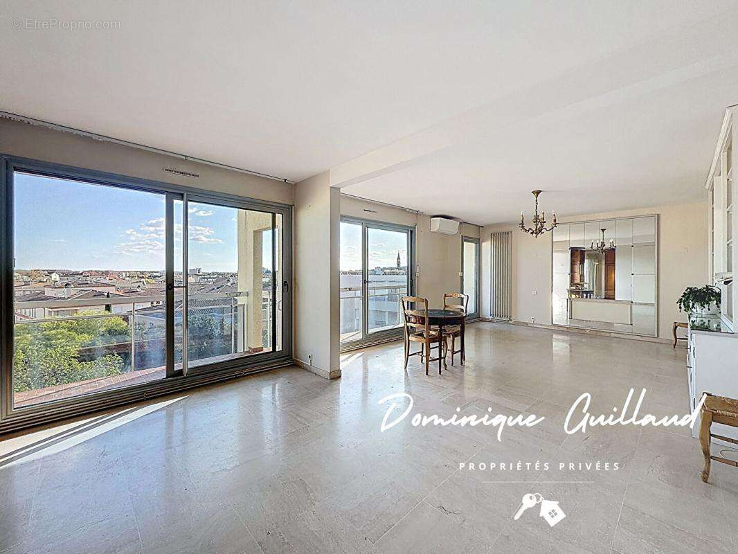 Appartement à NIMES