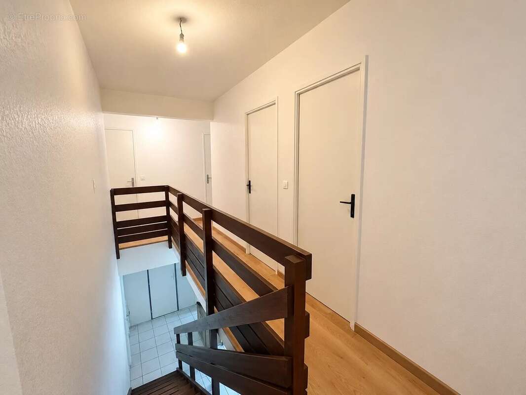 Fontenay-sous-bois – duplex familial avec jardin et box - photo 8