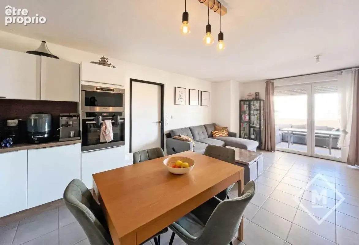 Exclusif : Appartement T3 Récent et Lumineux à Marseille 5ème, Quartier Baille - photo 3