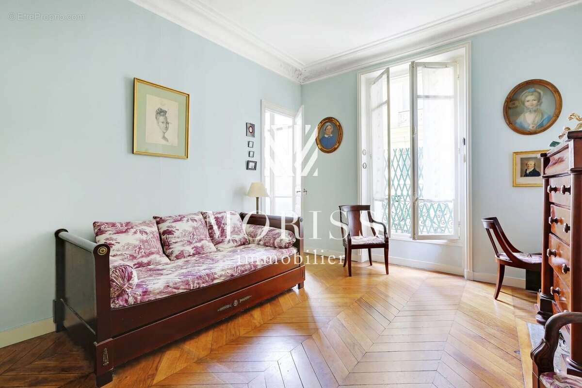 Appartement à PARIS-9E