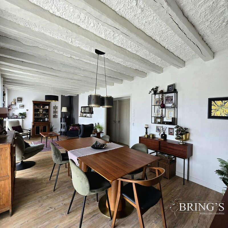 Maison 104 m² à Saint-Lubin-Des-Joncherets  - photo 8