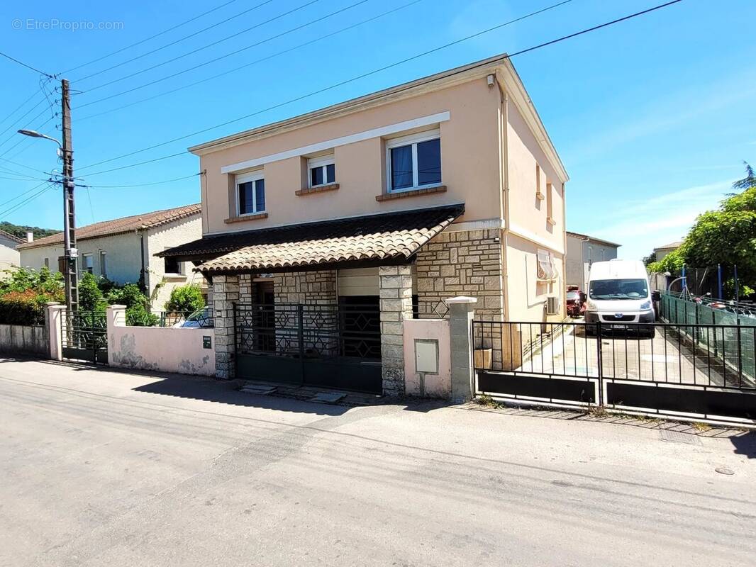 Maison à SAINT-MARTIN-DE-VALGALGUES