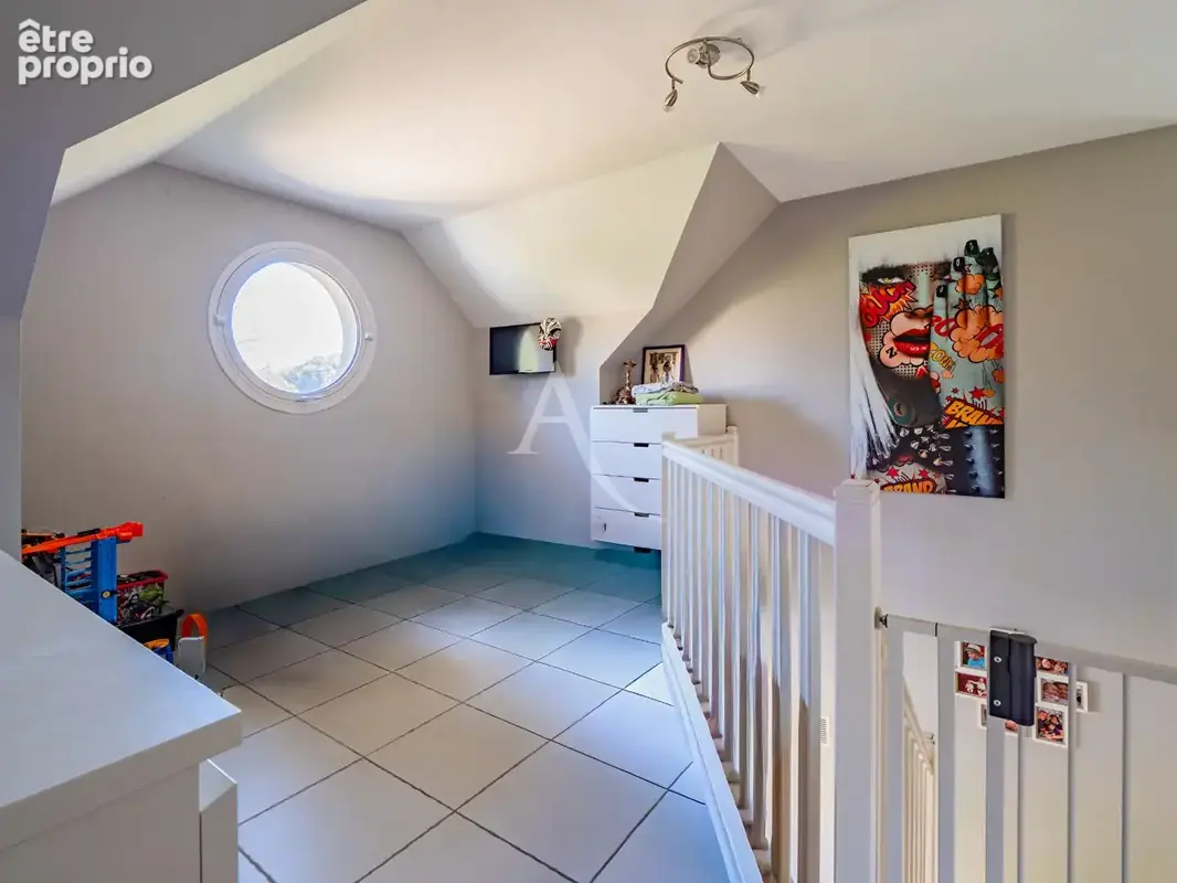 Maison 200 m2 - 4 chambres et 1 bureau - terrain 2040 m2 - photo 6
