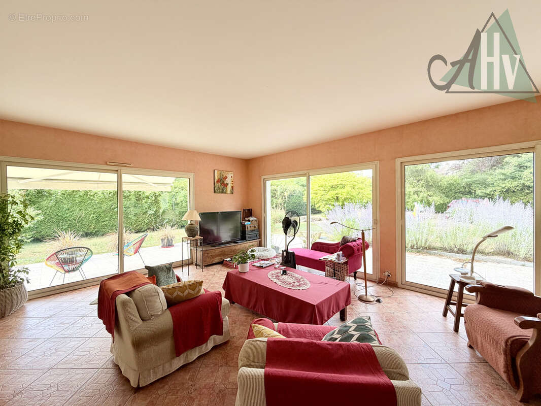 Maison d'architecte - 321 m2 - 4 chambres - photo 8
