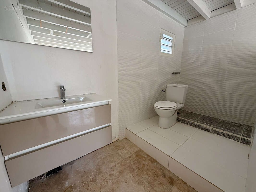 Villa T3 - 95,54 m2 - Cul-de-Sac - photo 16