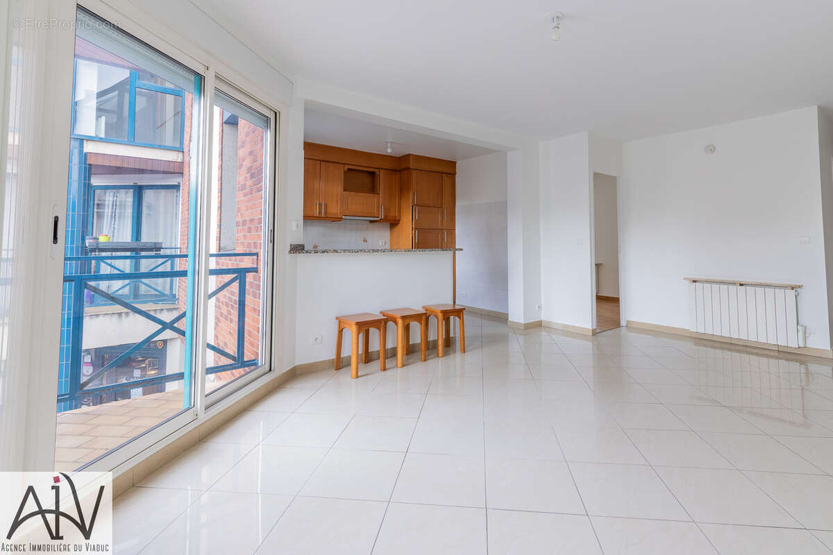 Appartement à CHILLY-MAZARIN