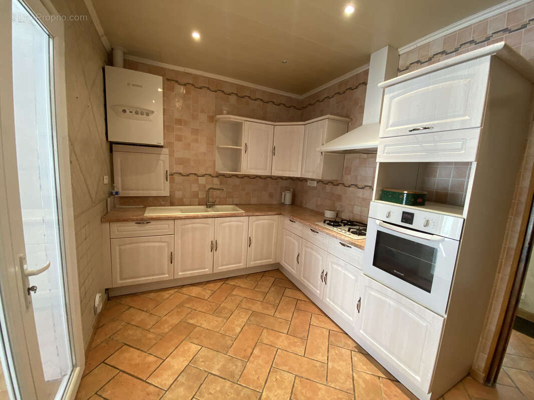 Maison à CAMPS-LA-SOURCE