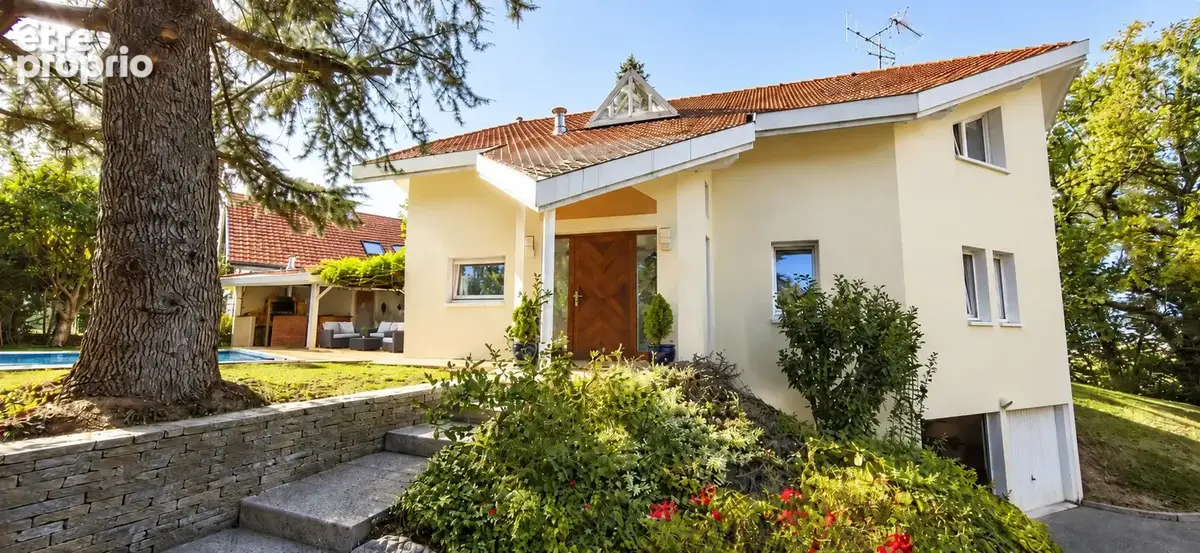 Maison 6 pièces 162 m² à vendre à Saint-Julien-En-Genevois (74160) - photo 2