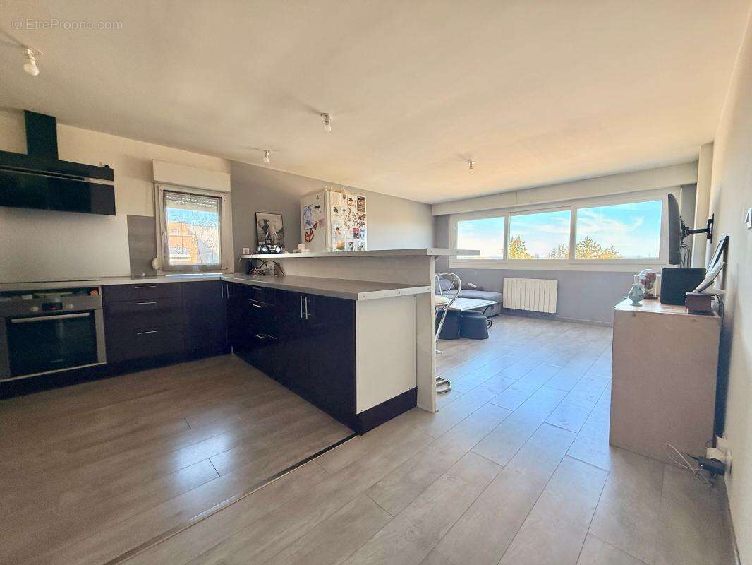 Appartement à GENLIS