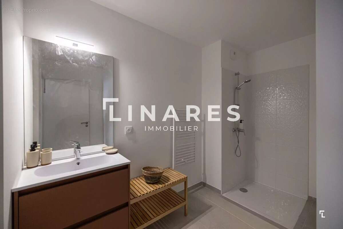 Appartement à MARSEILLE-11E