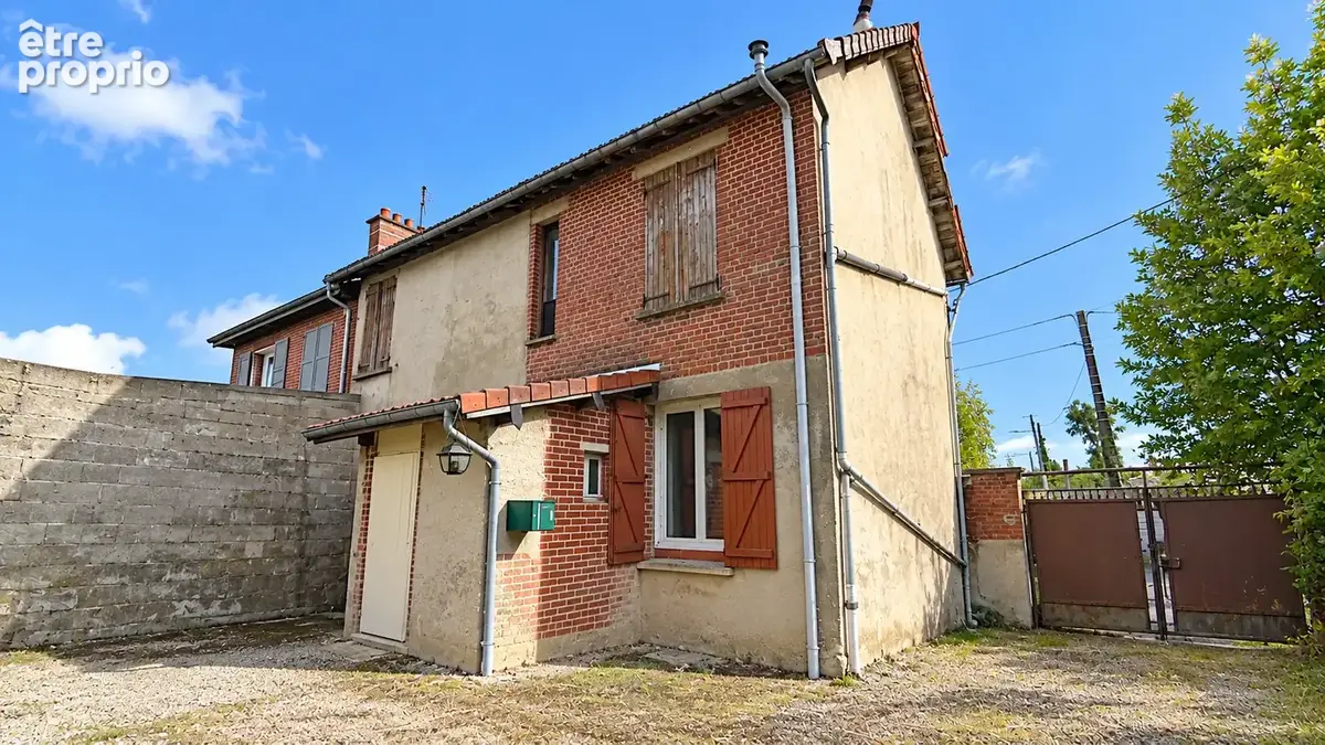 Maison à rénover 5 chambres - photo 2