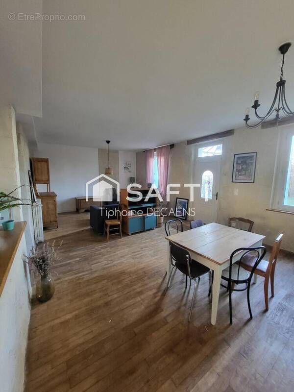 Photo 1 - Maison à CINQ-MARS-LA-PILE