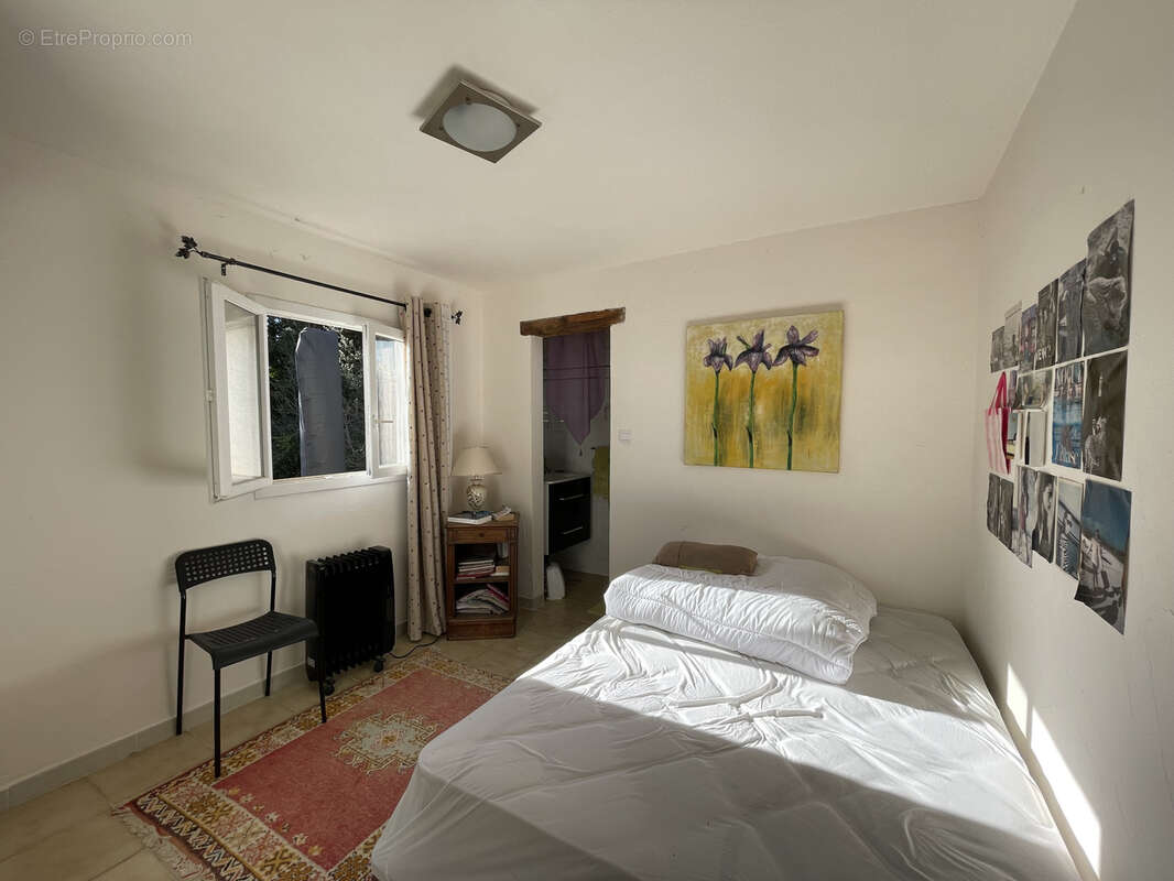 Maison à BAGNOLS-EN-FORET