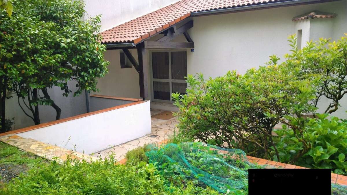 Maison à MONCOUTANT